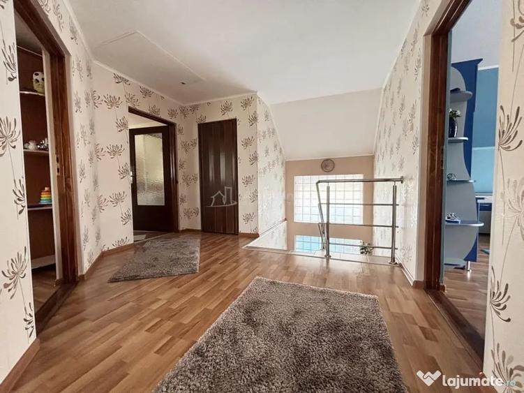 Casă cu 4 camere cu Teren 468 Mp în Central