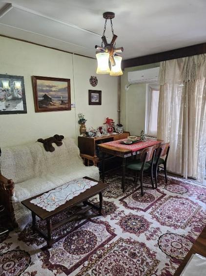 Apartament cu 4 camere decomandat, mobilat în Central