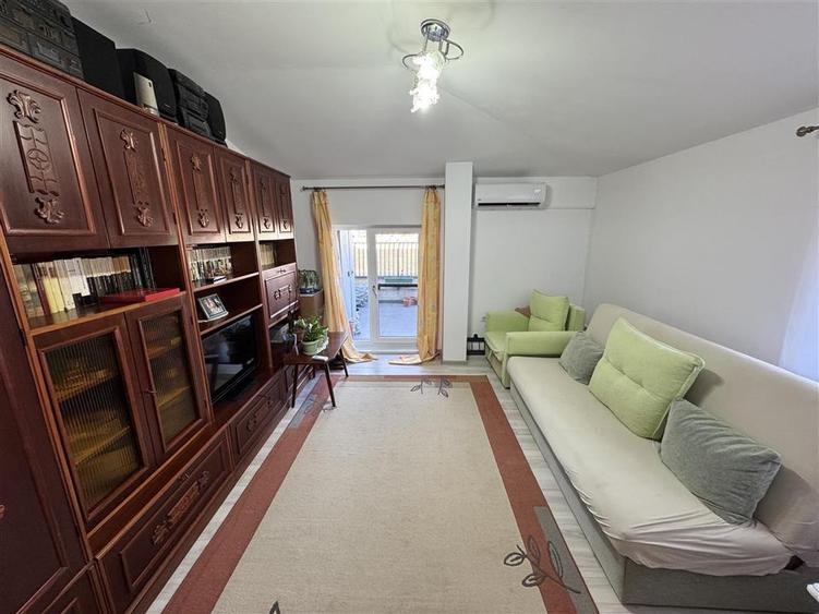 Apartament cu 2 camere decomandat în Decebal