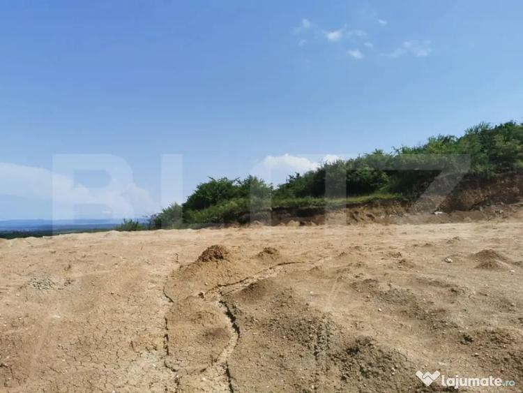 Teren de 750 mp, în Central