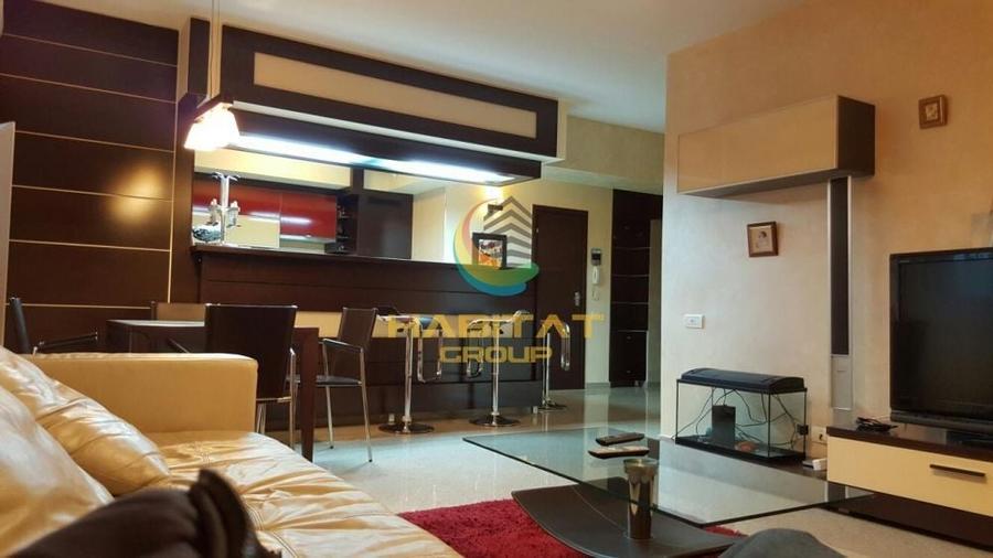 Apartament cu 3 camere semidecomandat, mobilat în Berceni