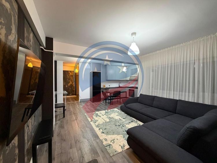 Apartament cu 3 camere decomandat, mobilat în Calea Severinului