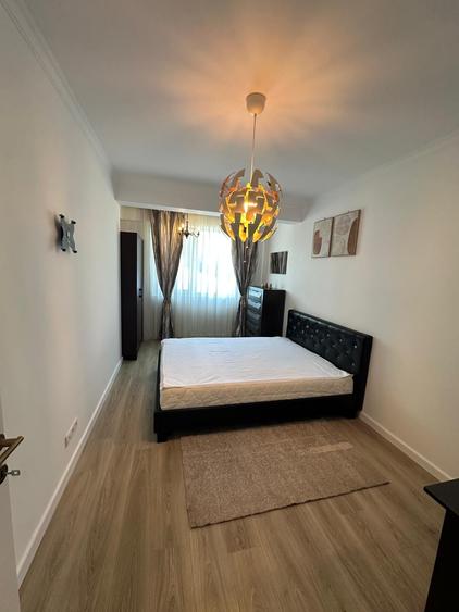 Apartament cu 3 camere decomandat în Pipera