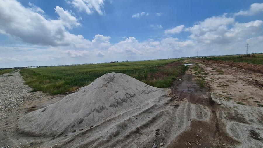 Teren Construcții intravilan de 9545 mp, în Vidra