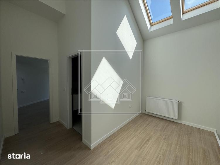 Apartament cu 3 camere în Cristian
