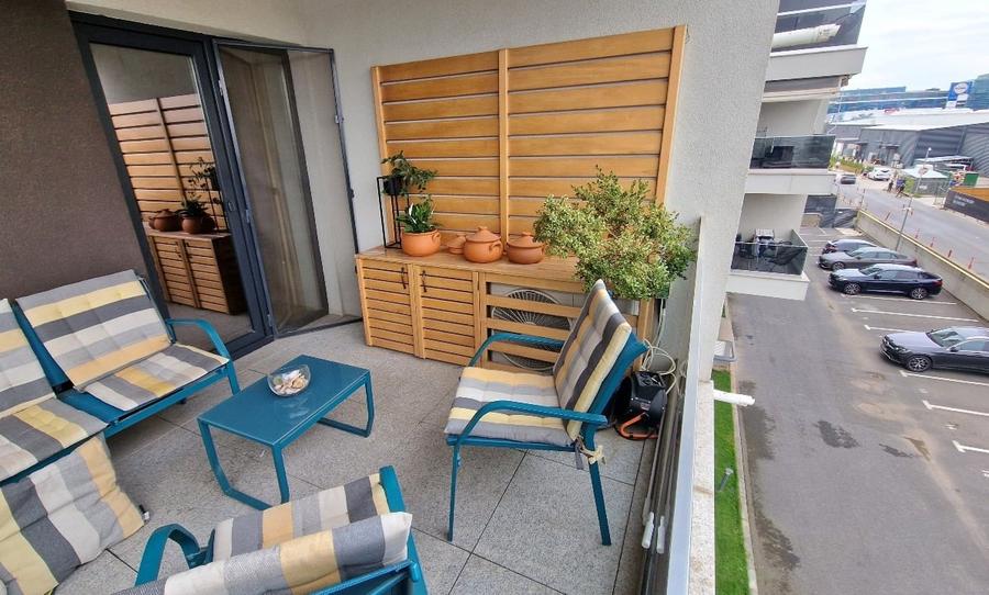 Apartament cu 3 camere decomandat, mobilat în Central