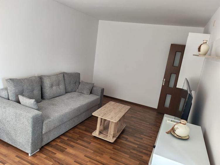 Particular inchiriez apartament 3 camere, zona Dristor -Mihai Bravul - 6