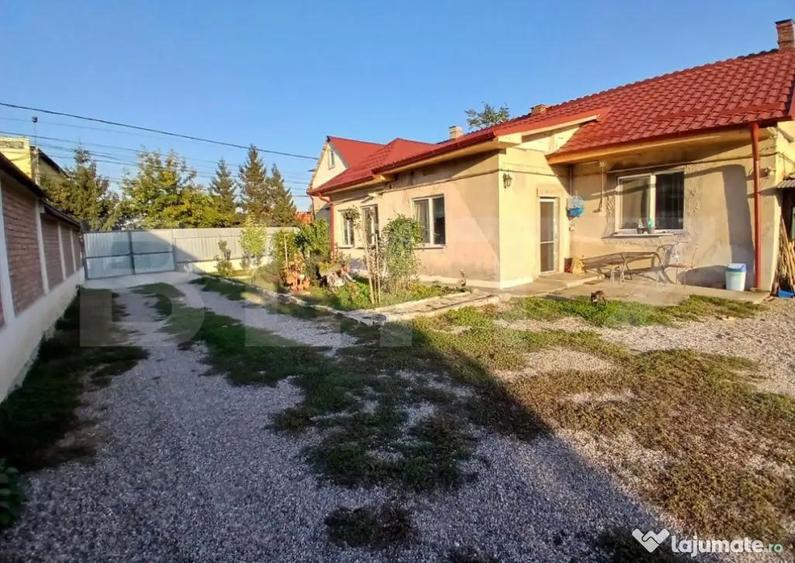 Casă cu 2 camere cu Teren 720 Mp în Central