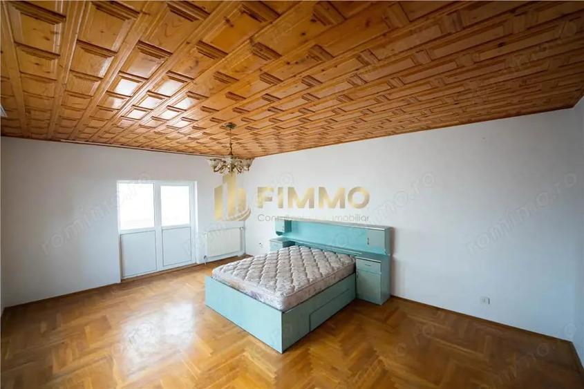 Casă cu Teren 1000 Mp în Obcini