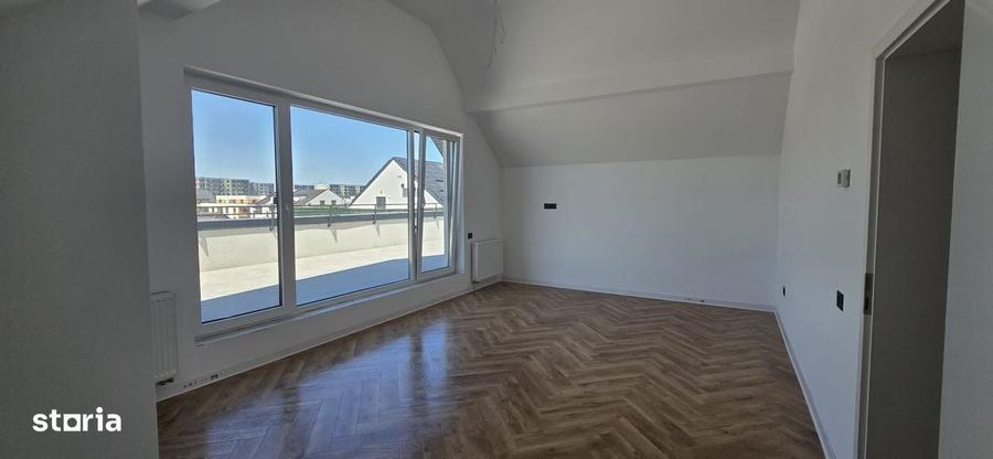 Apartament cu 3 camere în Tractorul