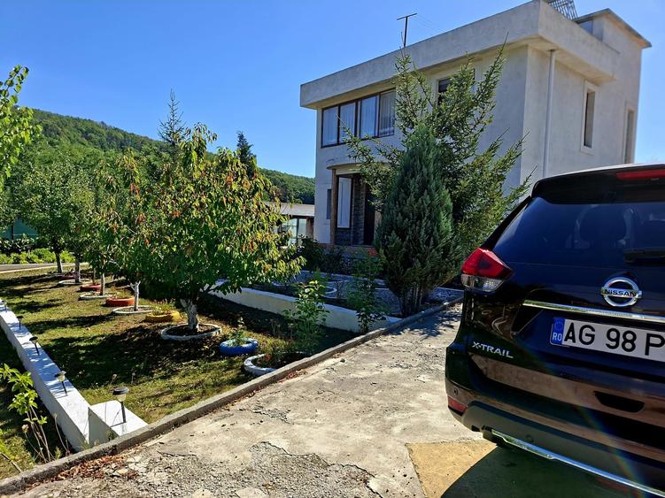 Casă individuală cu 4 camere cu Teren 1000 Mp în Bascov