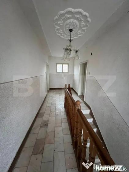 Casă cu 4 camere cu Teren 365 Mp în Central