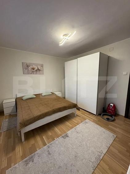 Apartament cu 3 camere decomandat în Lunei