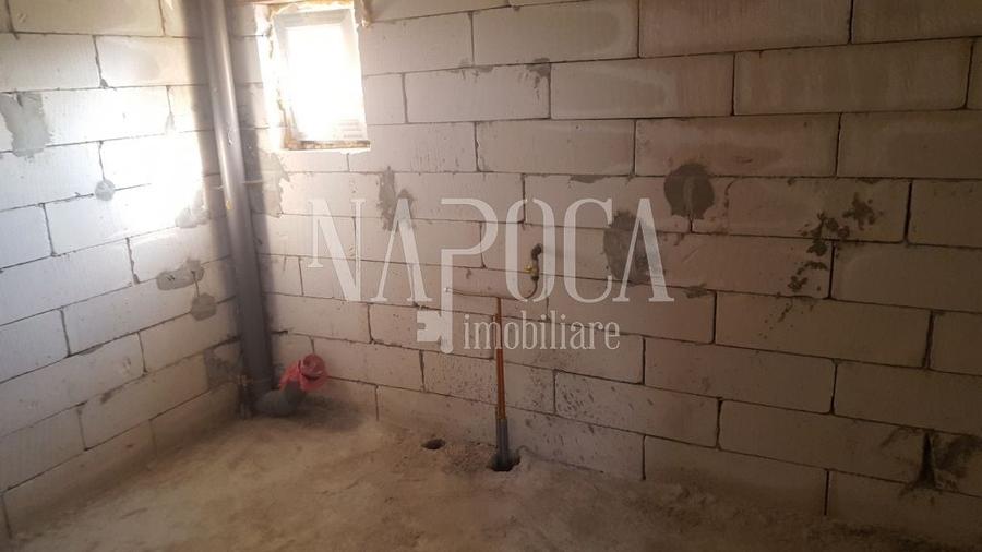 Casă individuală cu 5 camere cu Canalizare în Dâmbul Rotund