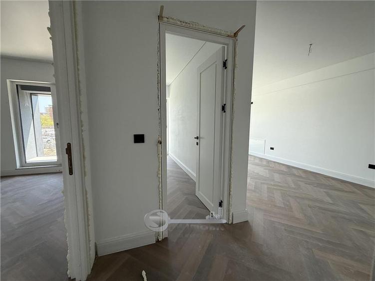 Apartament cu 2 camere decomandat în Tătărași — fotografia 3