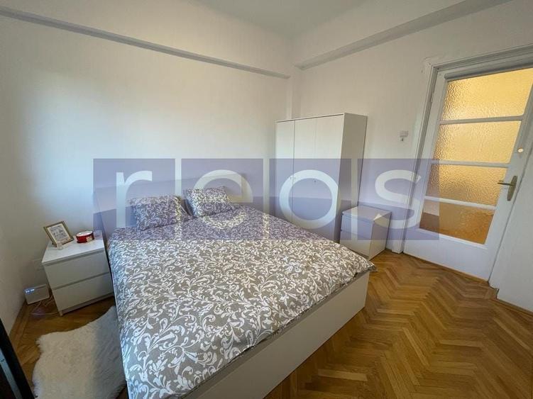 Apartament cu 4 camere decomandat în Armeneasca