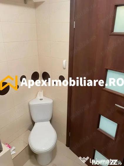 Apartament cu 5 camere decomandat, mobilat în Berceni
