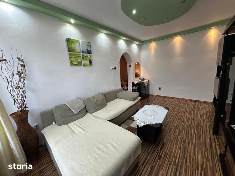 Apartament cu 2 camere decomandat în Marginea