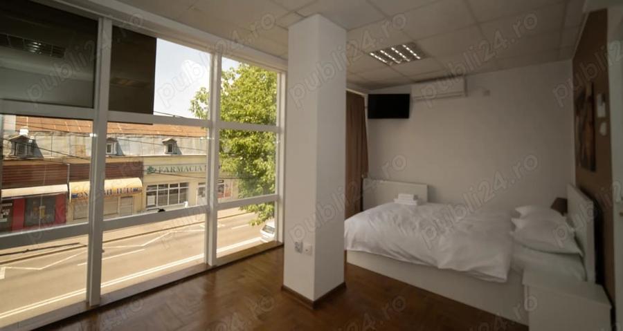 Apartament cu 3 camere în Piața Centrală
