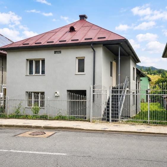 Casă cu 4 camere în Rodna