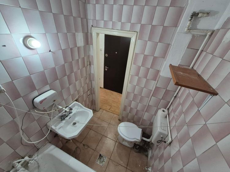 Garsonieră decomandată în Armeneasca