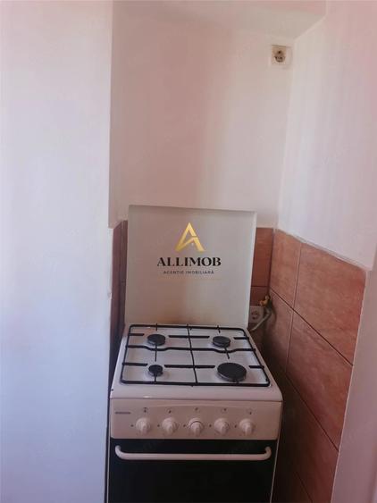 Apartament cu 2 camere decomandat în B-dul București