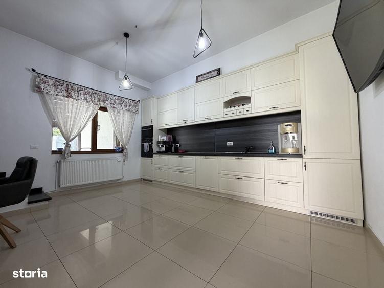 Casa individuala 4 camere, 220 mp utili, 400 mp teren, renovat integra - 3