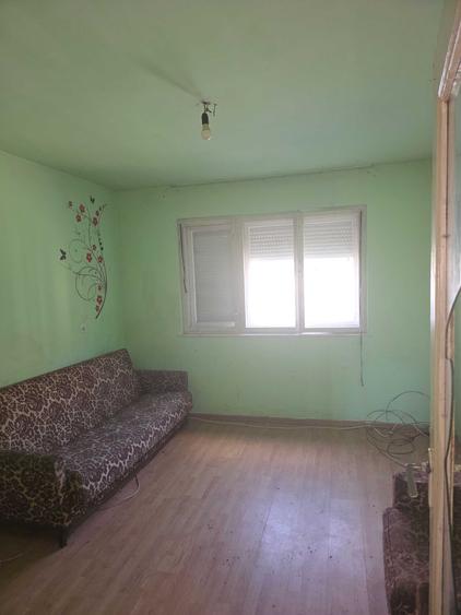 Apartament cu 3 camere decomandat în Suciu de Sus