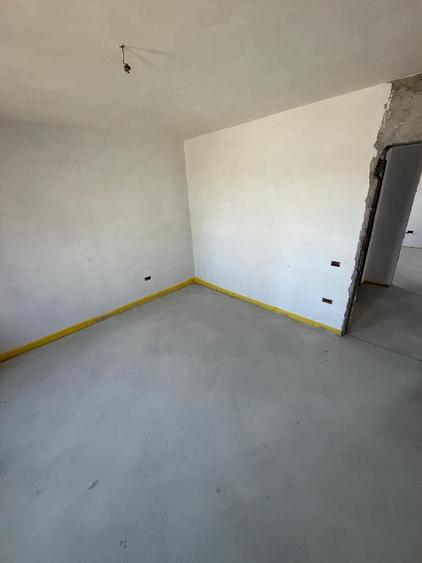 Casă individuală cu 4 camere cu Canalizare în Dragomirești-Vale