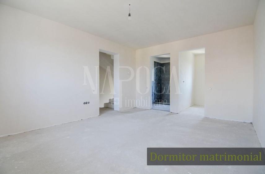 Duplex cu 5 camere cu Canalizare în Florești