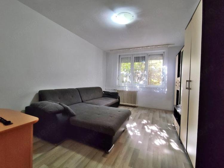 Apartament cu 2 camere decomandat în Rogerius