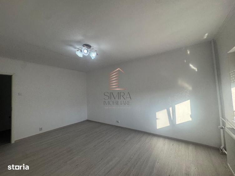 Apartament cu 2 camere decomandat în Sânmartin
