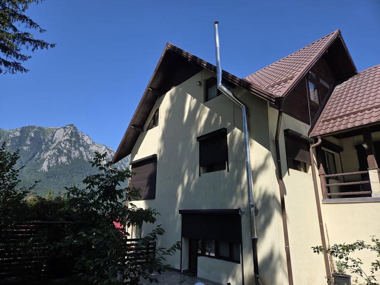 Casă cu 10 camere cu Canalizare în Zamora