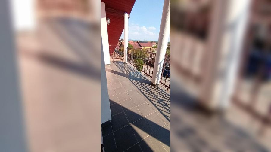 Casă cu 3 camere cu Teren 374 Mp în Exterior Sud