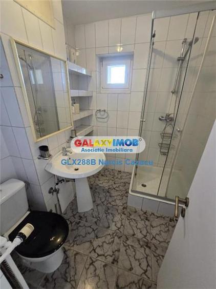 Apartament cu 2 camere semidecomandat, mobilat în P-ța Victoriei