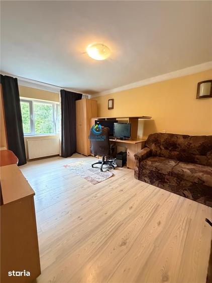 Apartament cu 2 camere decomandat în Valea Cetății