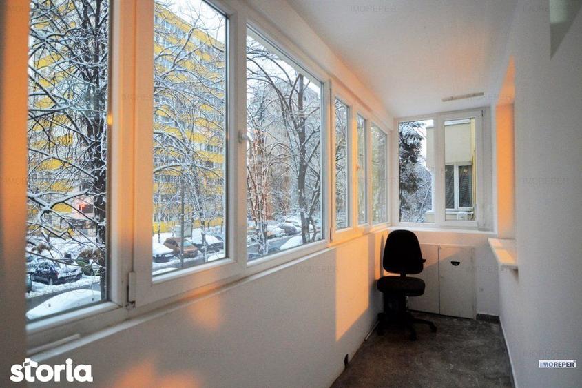 Apartament cu 2 camere, mobilat în Tei