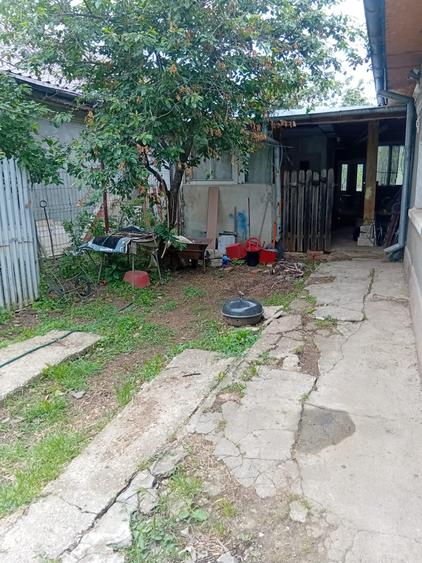 Casă individuală cu 5 camere cu Canalizare în Buftea