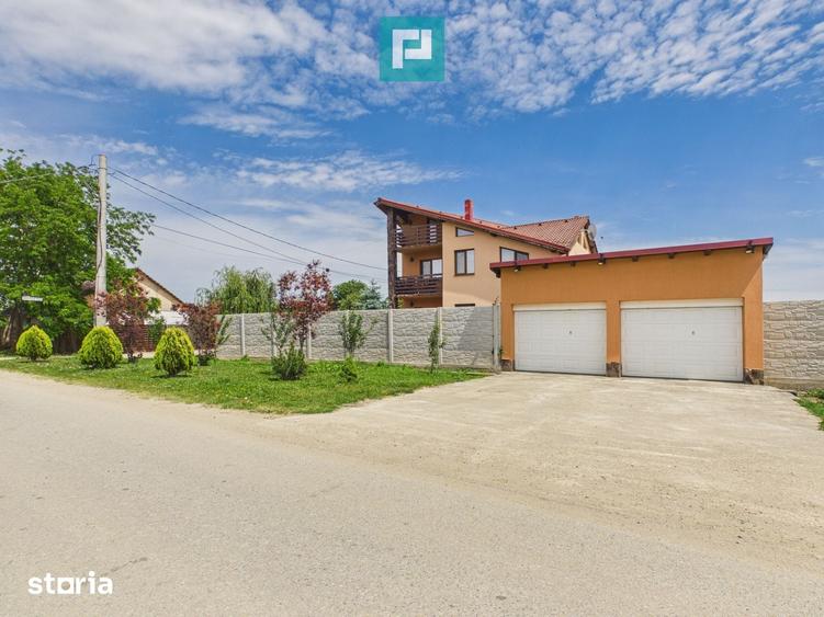 Casă cu 6 camere cu Teren 619 Mp în Central