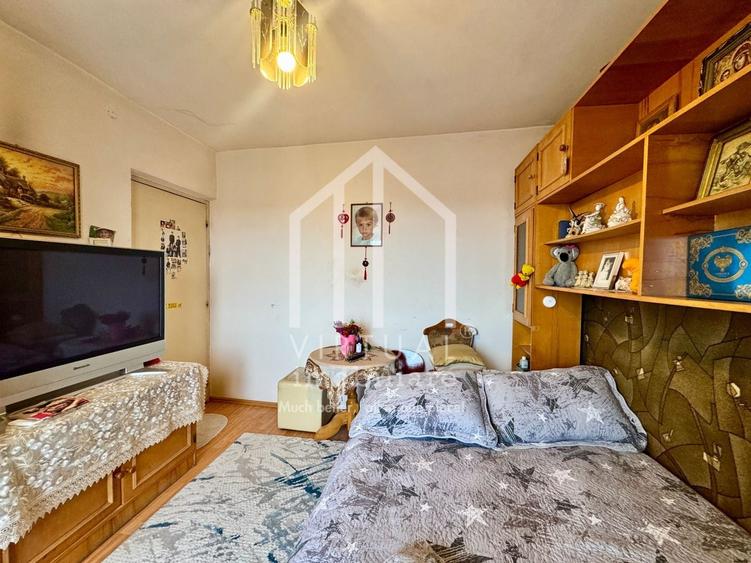 Apartament cu 4 camere decomandat în Turnișor
