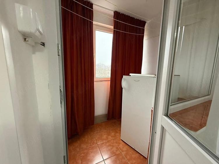 Garsonieră semidecomandată în Brazda lui Novac