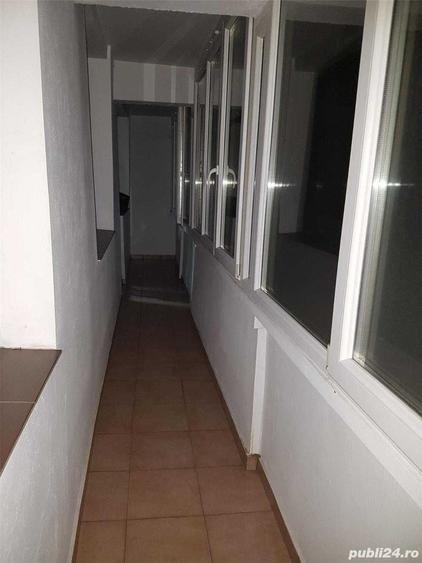 Apartament cu 3 camere decomandat în Lacul Tei