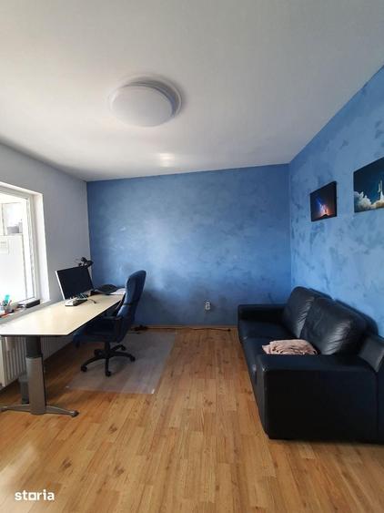 Casă cu 5 camere cu Teren 960 Mp în Valea Lupului