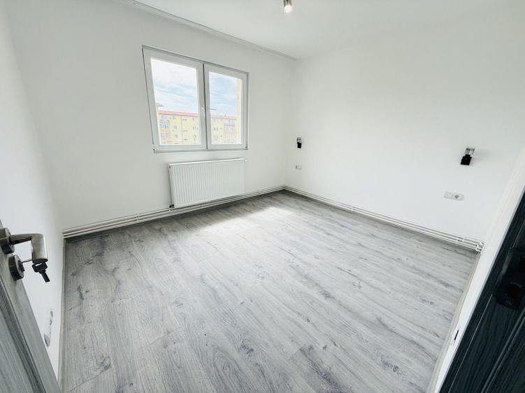 Apartament cu 2 camere semidecomandat în Dâmbovița