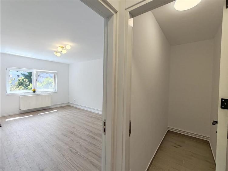 Apartament cu 2 camere decomandat în Răcădău