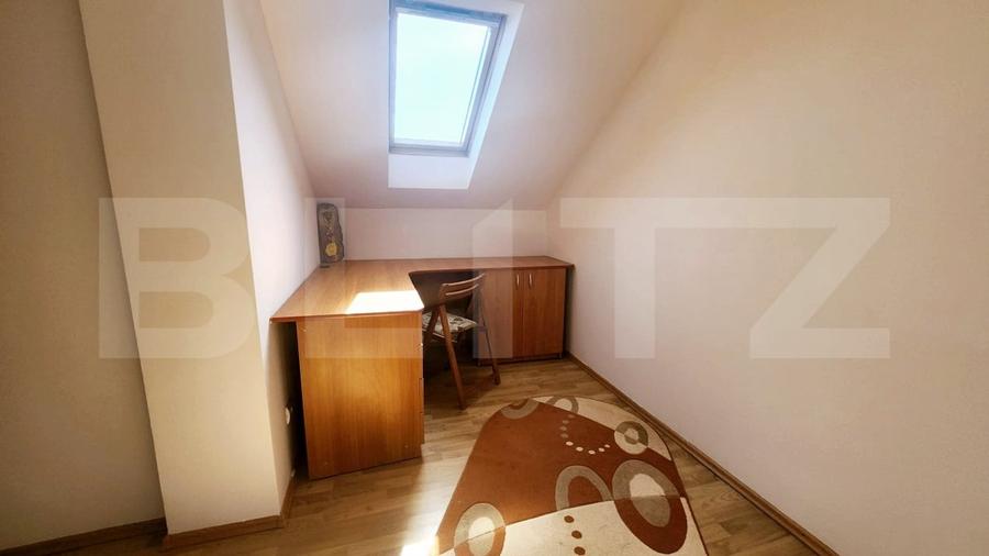 Apartament cu 3 camere decomandat, mobilat în Micești
