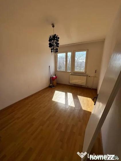 Apartament cu 2 camere decomandat în Gara