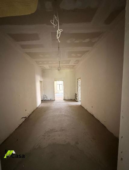 Spațiu comercial, de 1,060 mp, în Gării