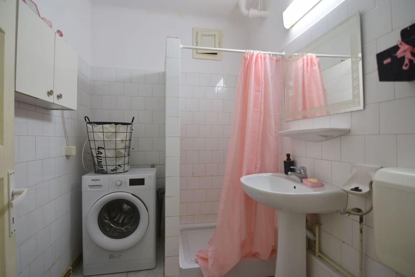 Apartament cu 2 camere semidecomandat, mobilat în Ultracentral