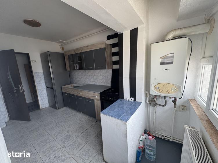 Apartament cu 2 camere decomandat în Carpați 2